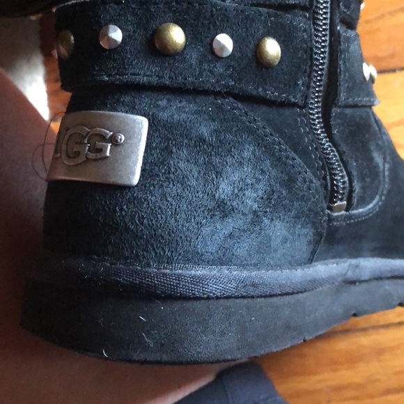 Vintage UGG - Picture 2 of 5